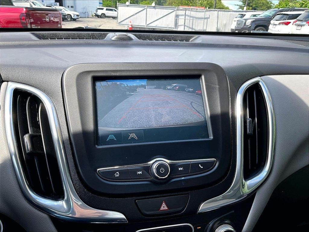 Used 2018 Beige Chevrolet LS image 18