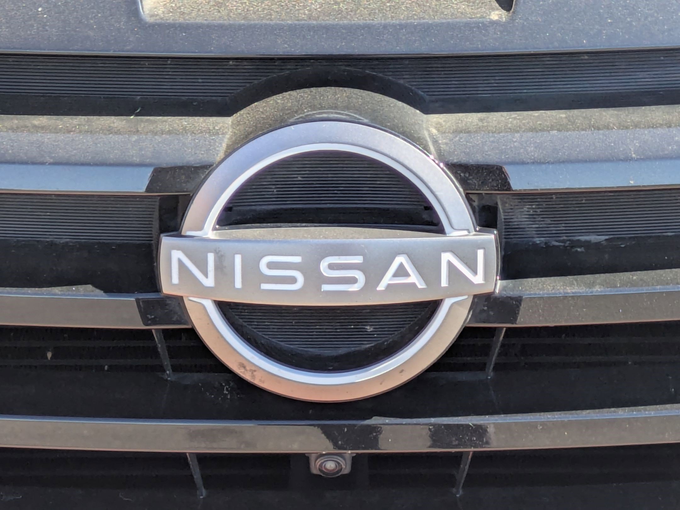 Used 2022 Gray Nissan Platinum 2WD image 13