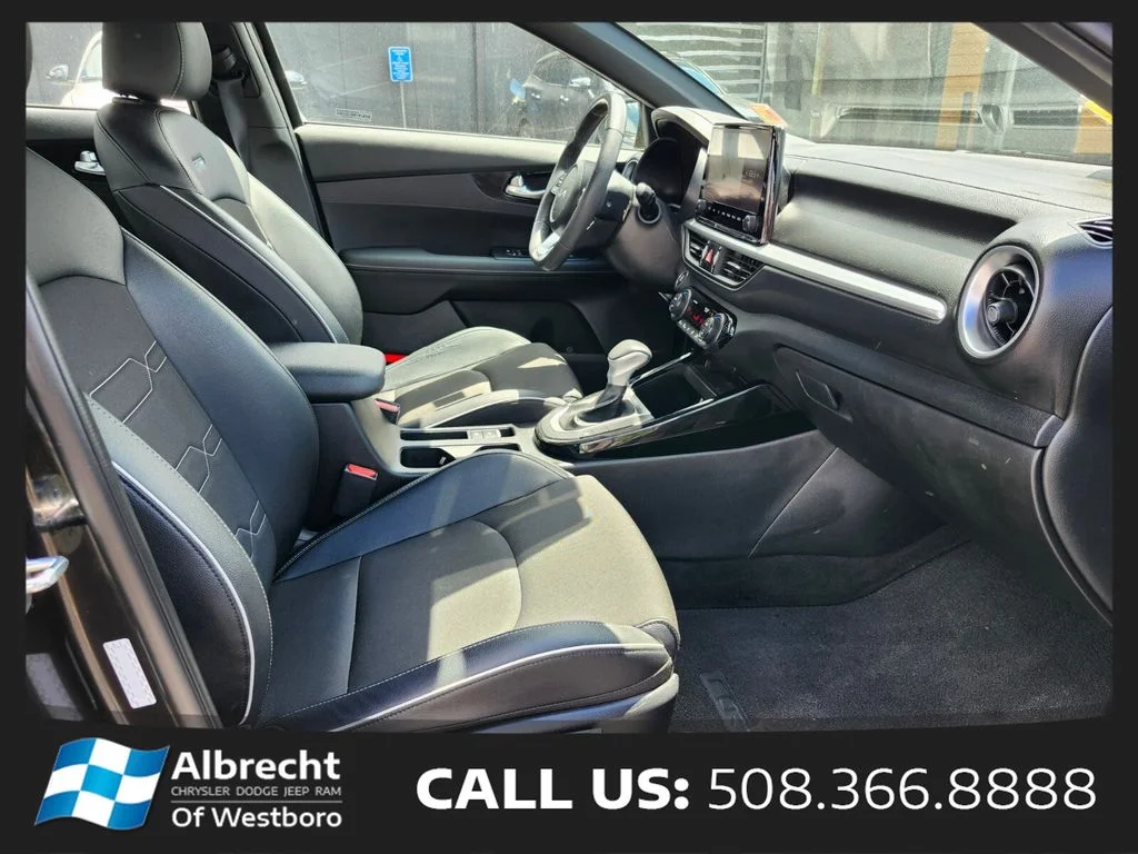 Used 2023 Black Kia GT-Line image 11
