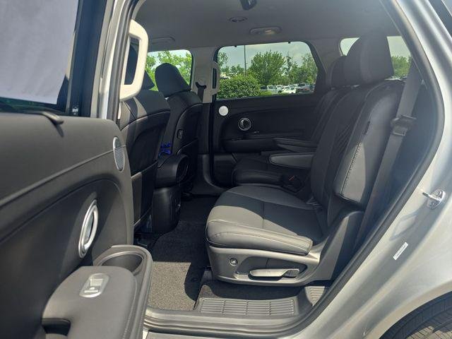 New 2026 Silver Hyundai SEL AWD image 21
