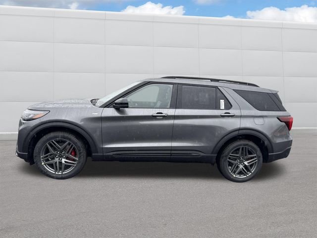 New 2026 Carbonized Gray Metallic Ford ST-Line image 2