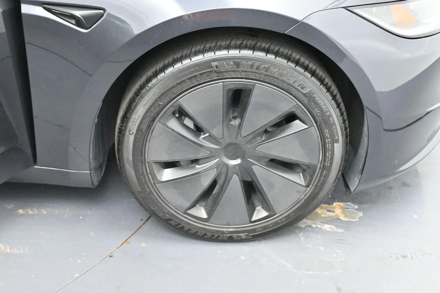 Used 2025 Black Tesla Long Range image 30