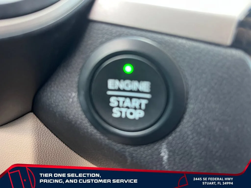 Used 2020 White Ford SE image 18