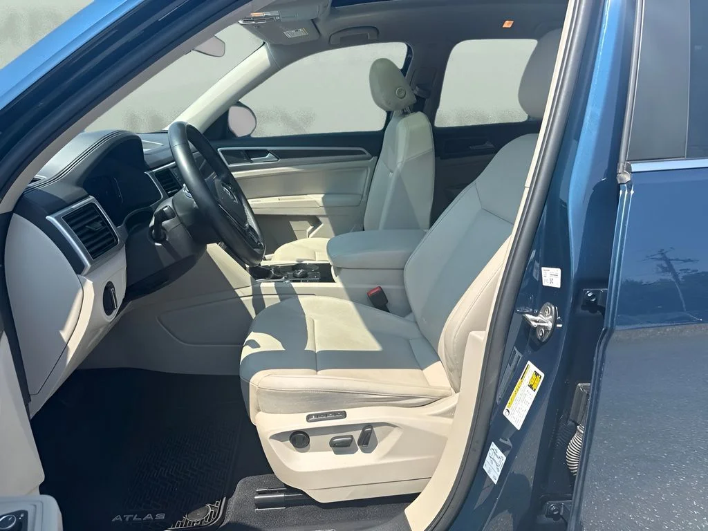 Used 2019  Volkswagen SEL image 5