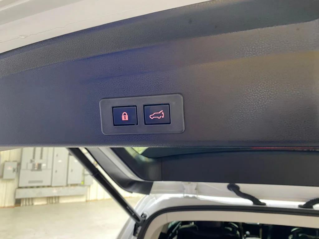 Used 2026 White Subaru Limited Bronze Edition image 33