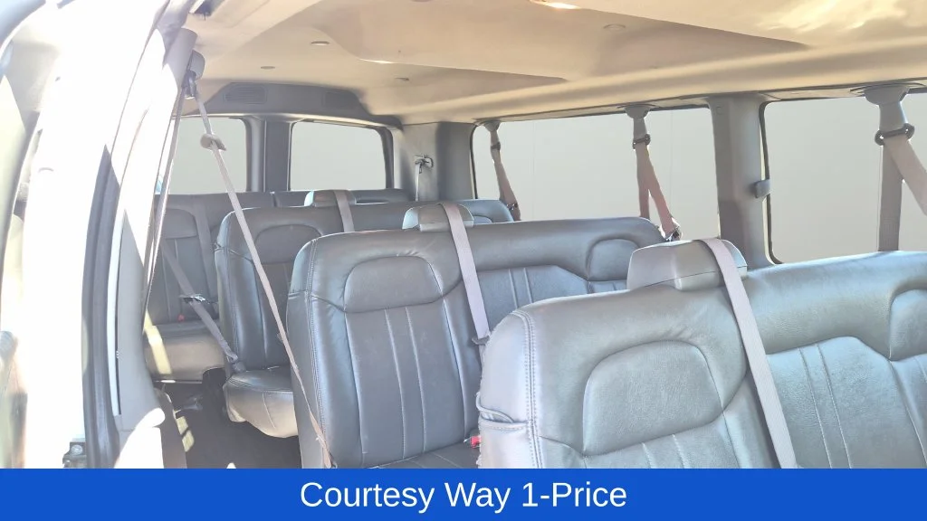Used 2022 White GMC LS image 12