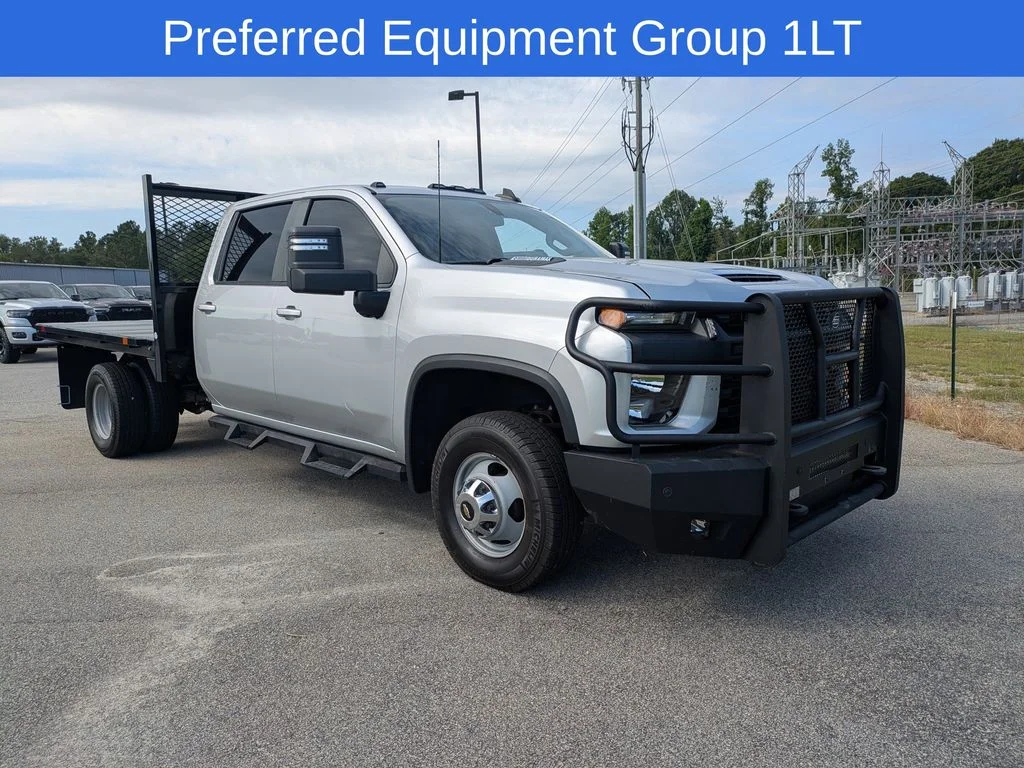 Used 2021 Silver Chevrolet LT image 2
