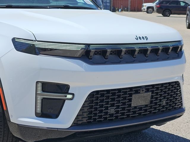 New 2026 Bright White Clearcoat Jeep Summit Obsidian image 7