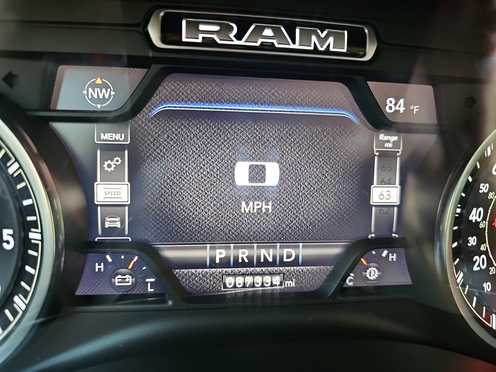 Used 2020 Diamond Black Crystal Pearlcoat Ram Laramie image 20