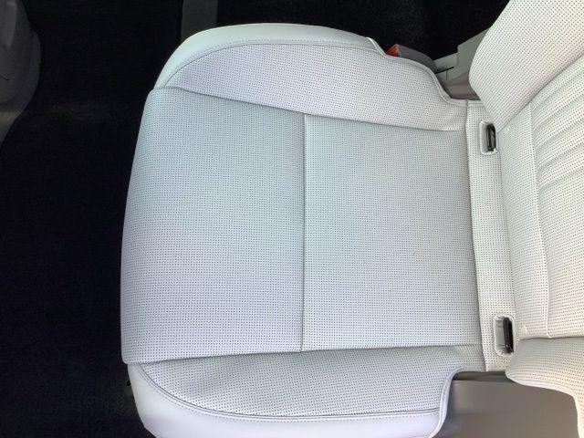 New 2026 Abyss Black Hyundai SEL Premium image 11