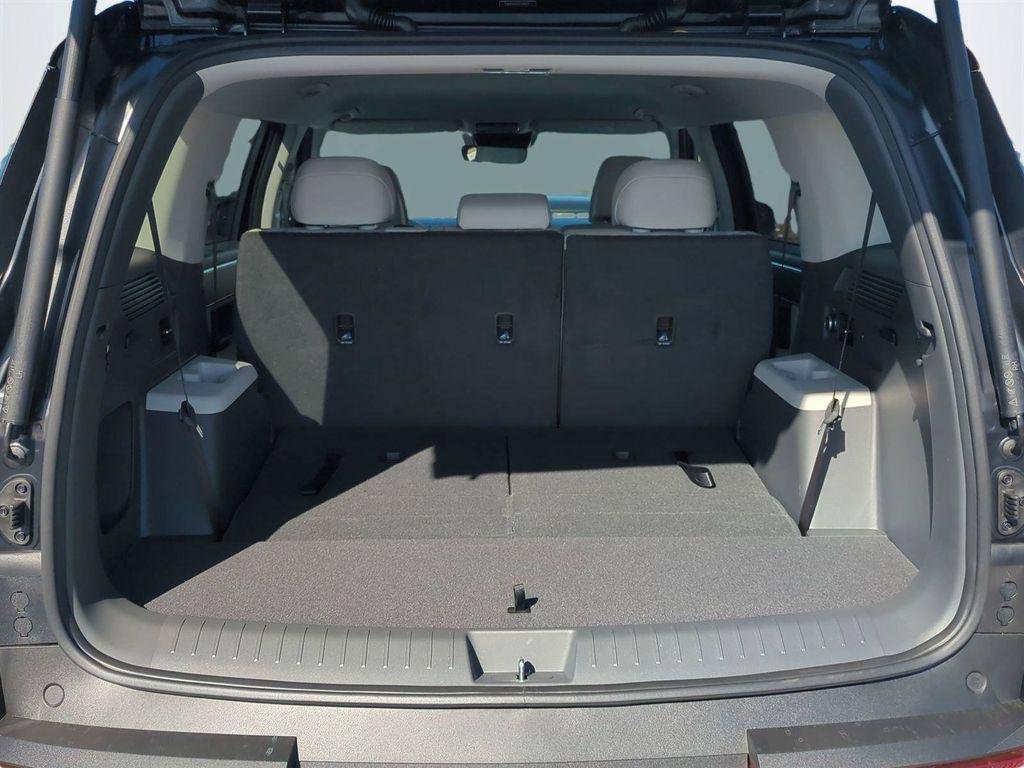 New 2026 Black Hyundai SEL image 14
