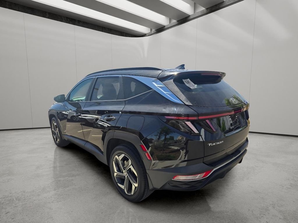 Used 2023 Phantom Black Hyundai SEL image 5