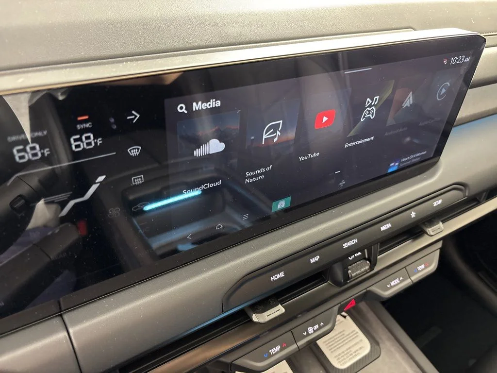 New 2027 Wolf Gray Kia X-LINE SX image 43