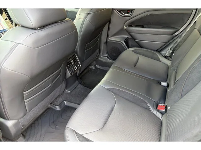 New 2026 ICE SILVER METALLIC Subaru Touring image 12