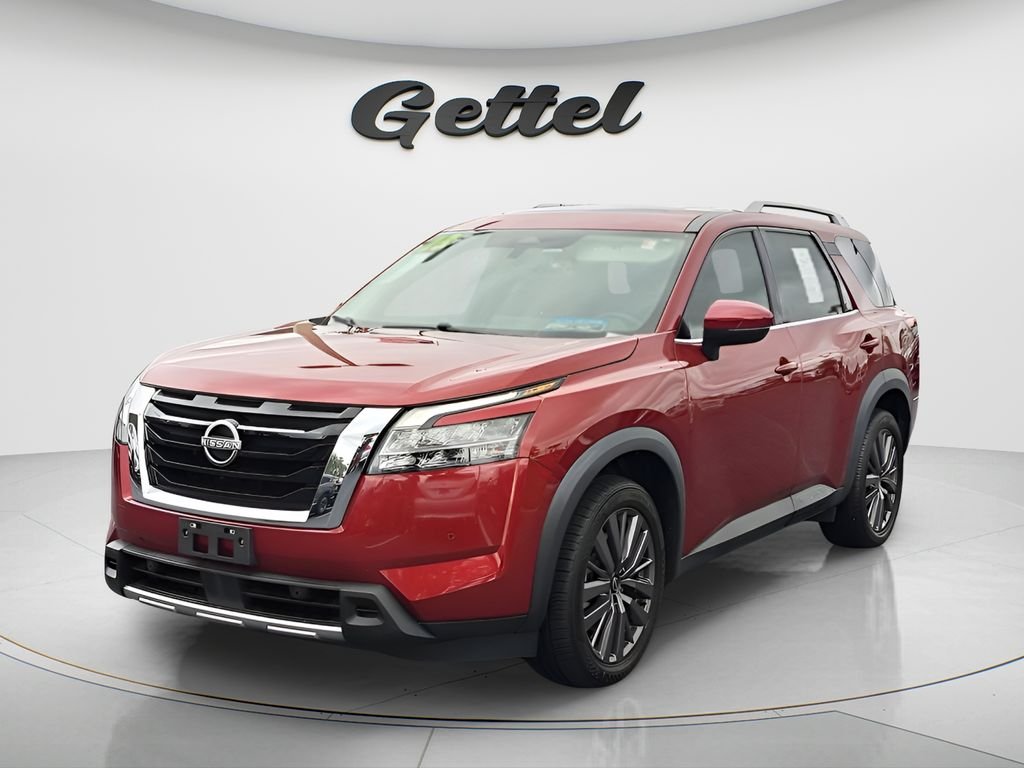 2023 Nissan Pathfinder SL 4WD's photo