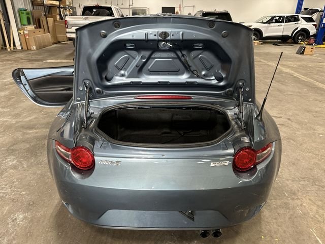 Used 2016 Blue Mazda Grand Touring image 25