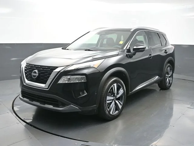 Used 2023 Black Nissan SL image 3