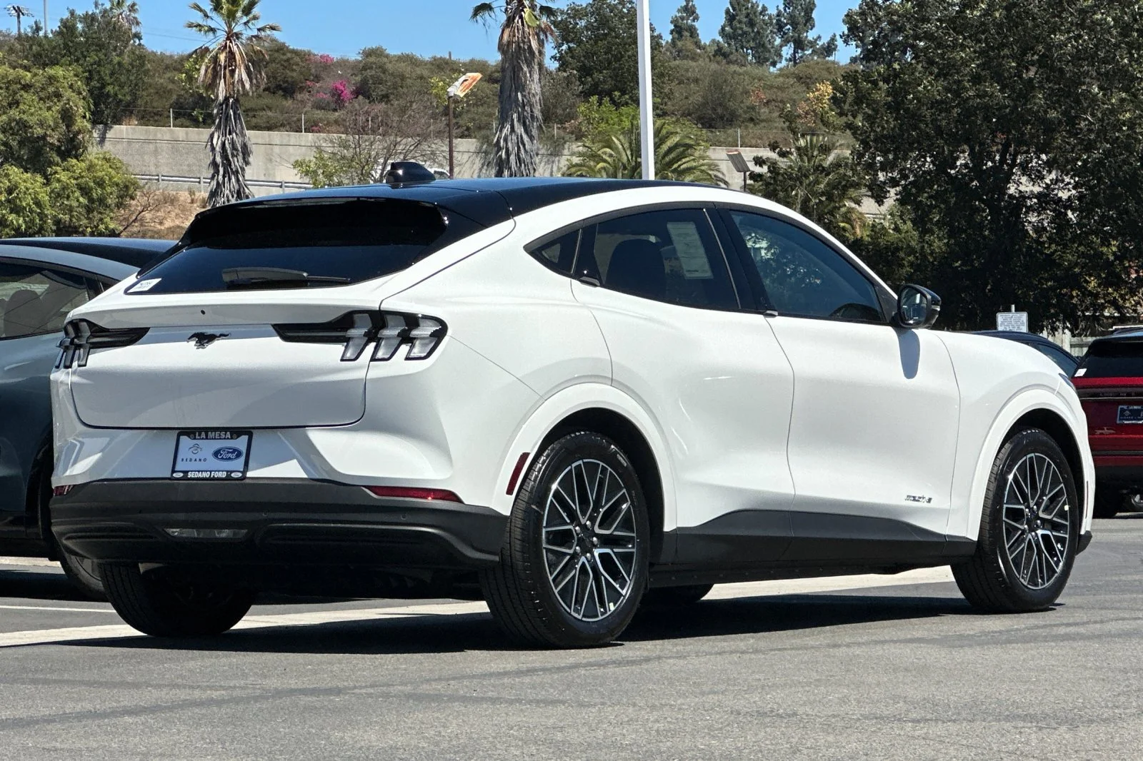 New 2026 White Ford Premium image 3