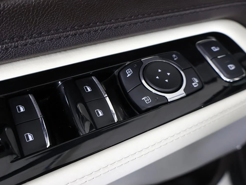 Used 2020 White Metallic Lincoln Black Label image 47