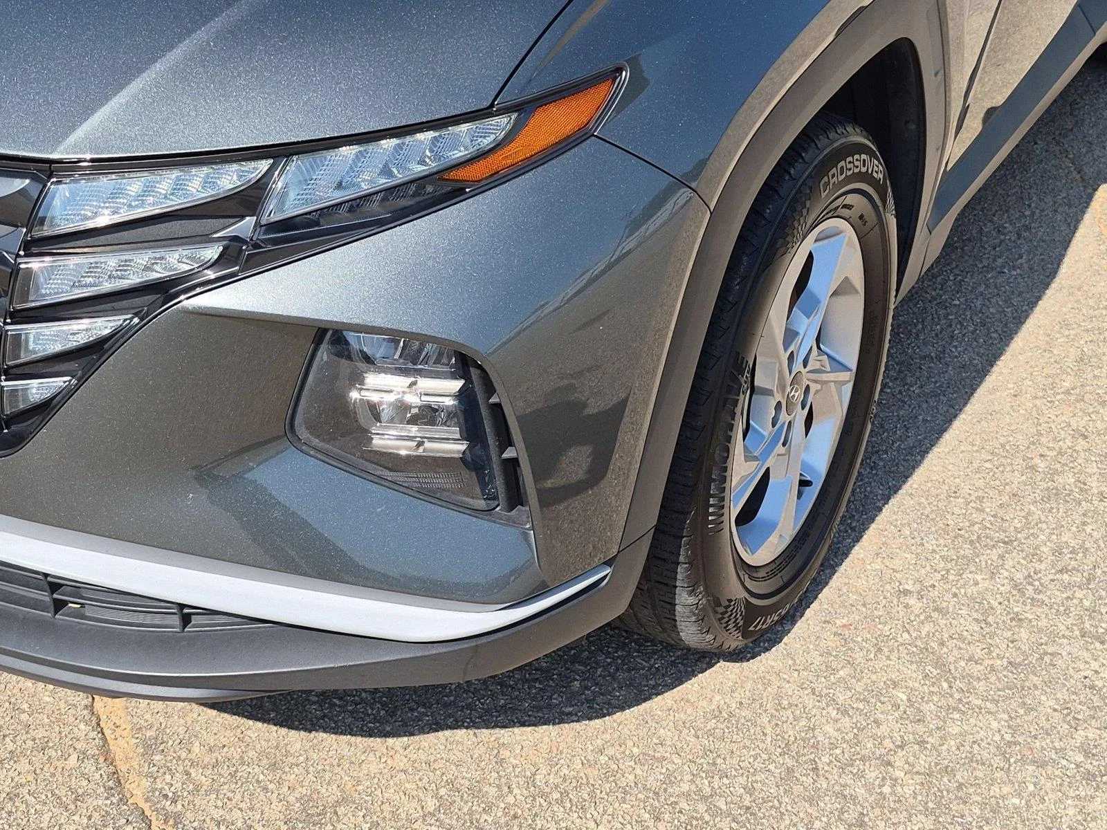Used 2022 Amazon Gray Hyundai SE image 9