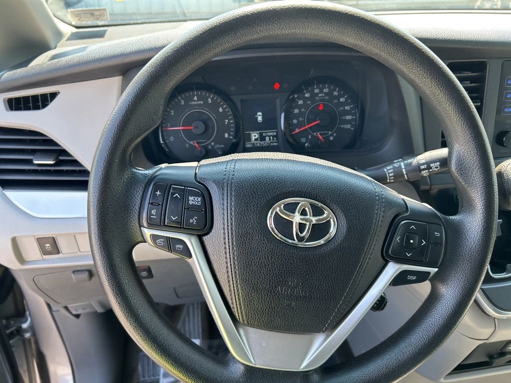 Used 2016 Silver Toyota LE image 15