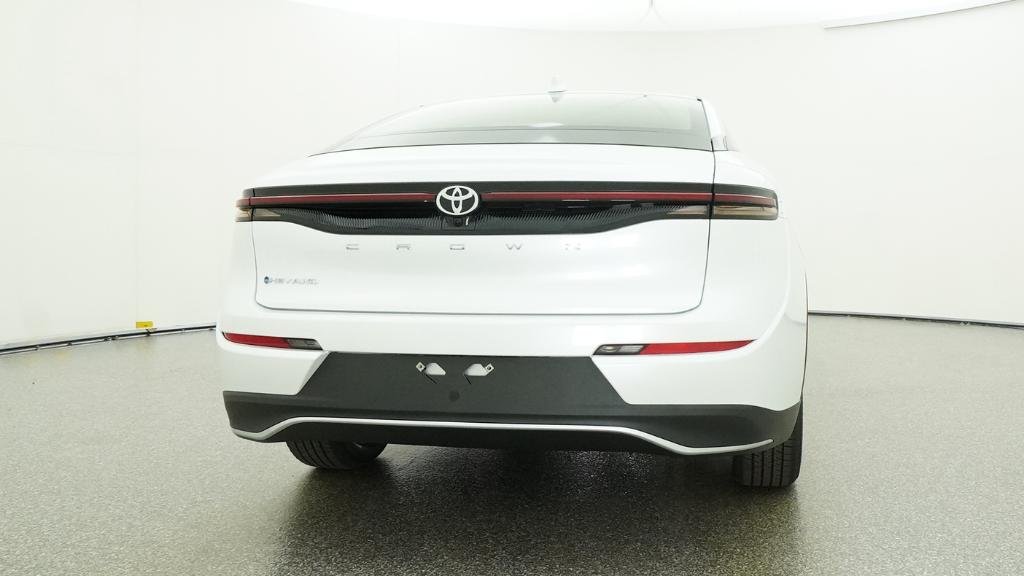 New 2026 Oxygen White Toyota XLE image 12