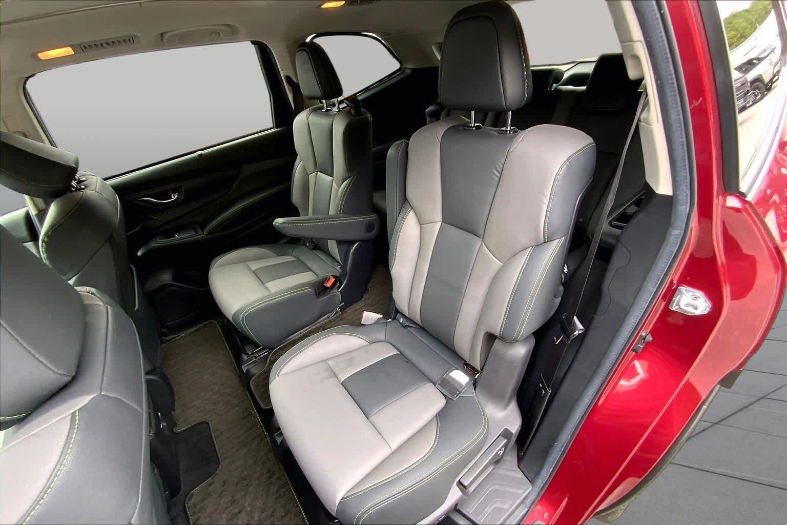 Used 2023 Crimson Red Pearl Subaru Onyx Edition image 18