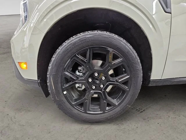 New 2025 Desert Sand Ford XLT image 14