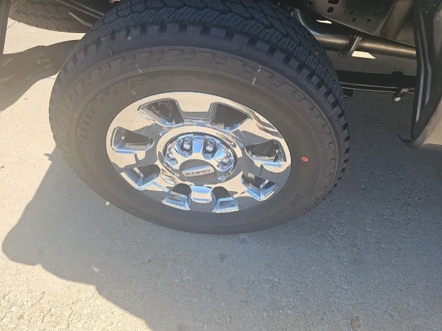 New 2026 Carbonized Gray Metallic Ford F-250® Lariat® image 41