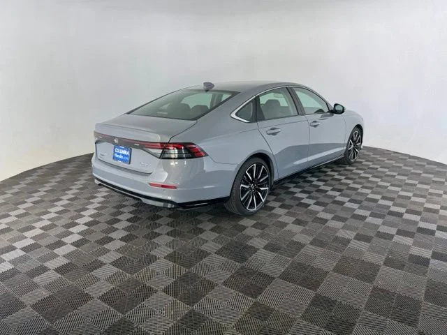 Used 2025 Gray Honda Touring image 5