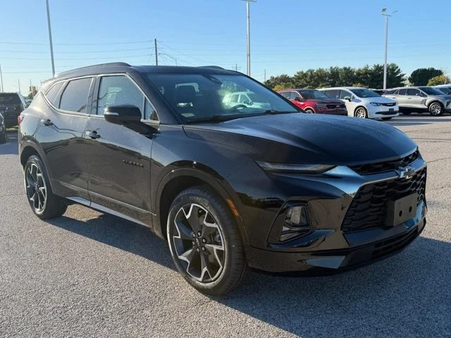 Used 2022 BLACK Chevrolet RS image 8