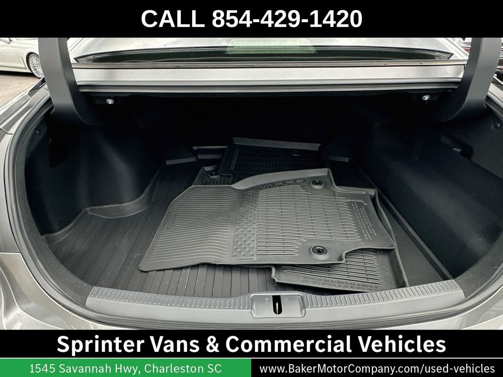 Used 2025  Toyota Platinum image 27