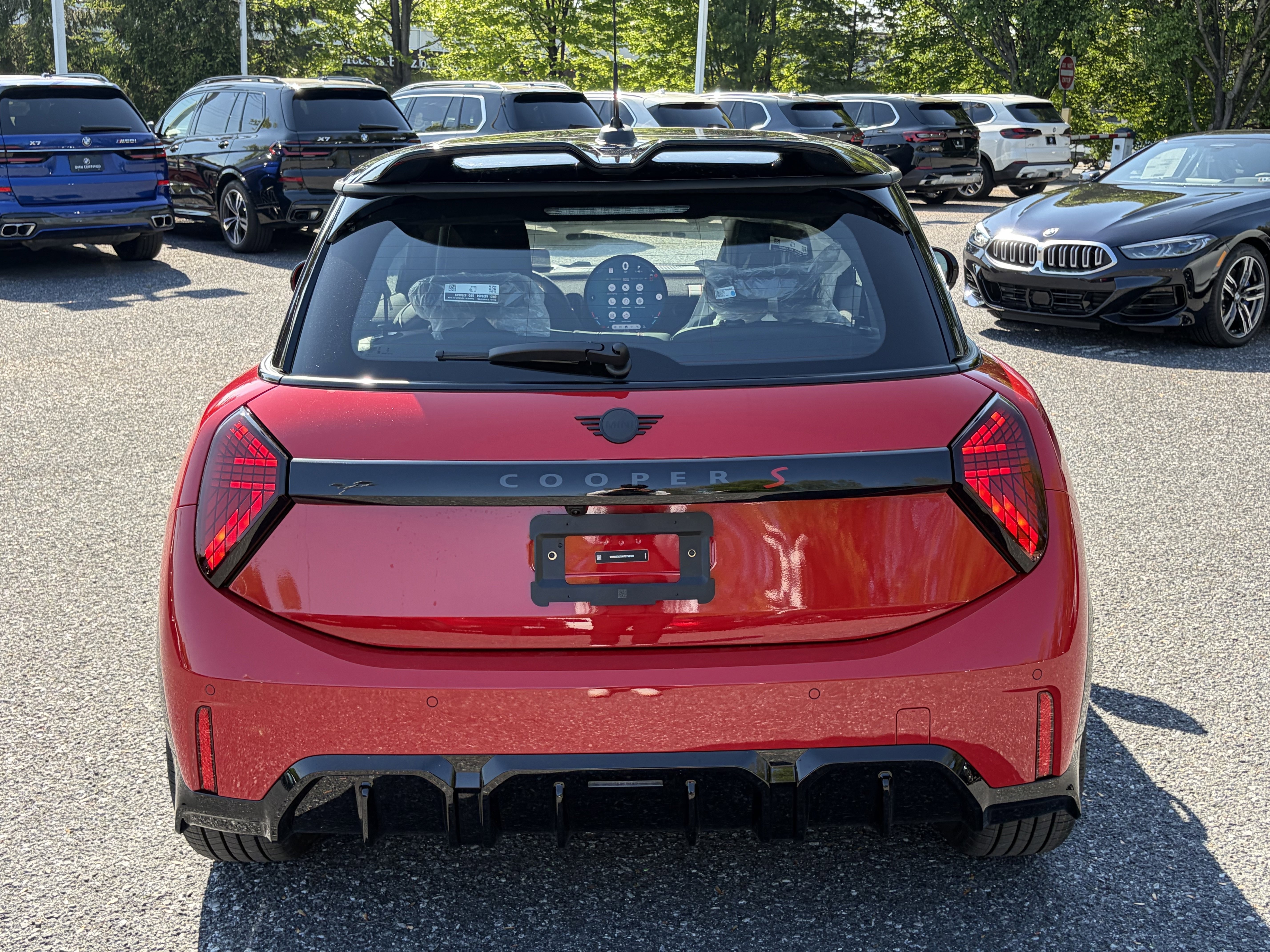 New 2026 Chili Red II MINI Iconic image 6