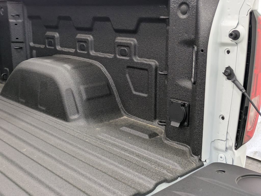 New 2026 Summit White GMC Elevation image 44