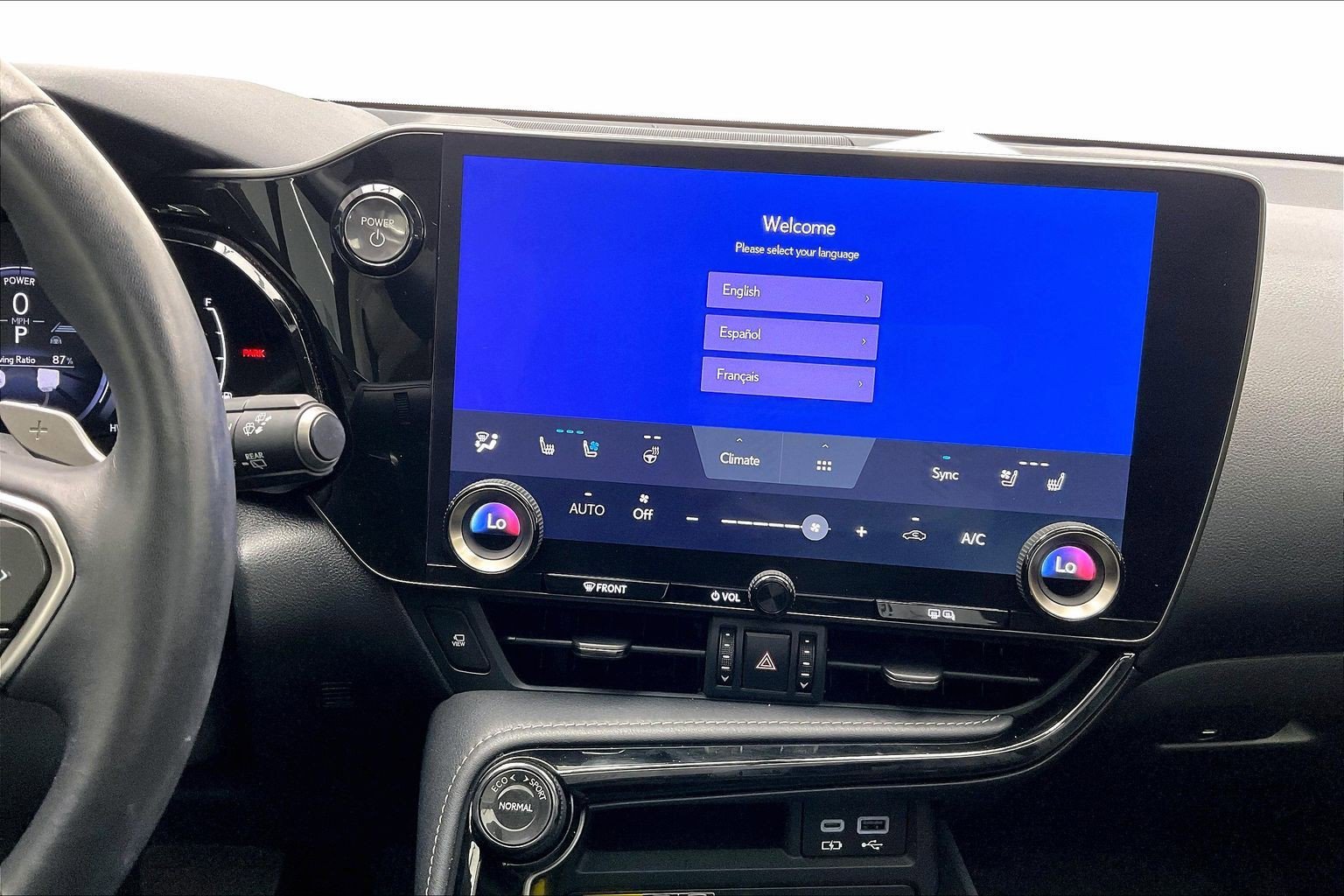 2024 Lexus NX 450h+ Luxury photo 4