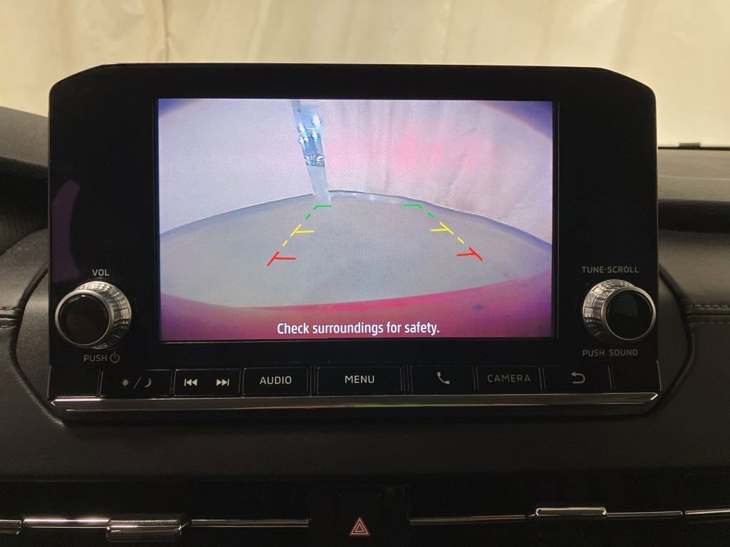 Used 2023  Mitsubishi SE image 7