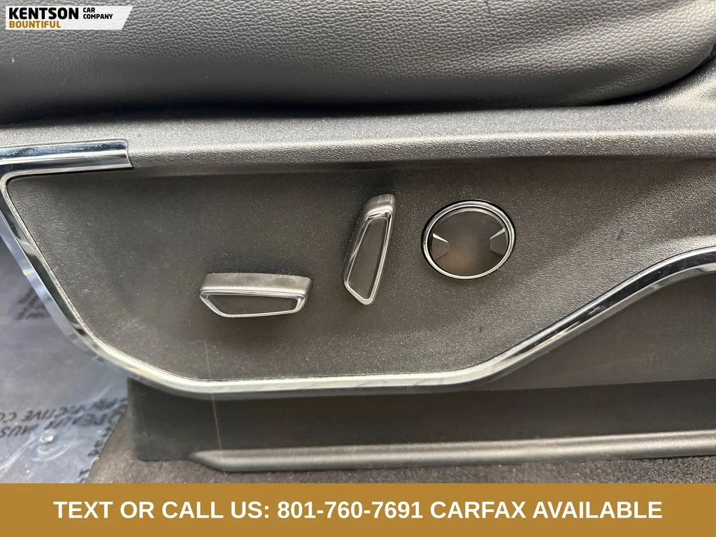 Used 2024 Gray Ford Lariat image 31