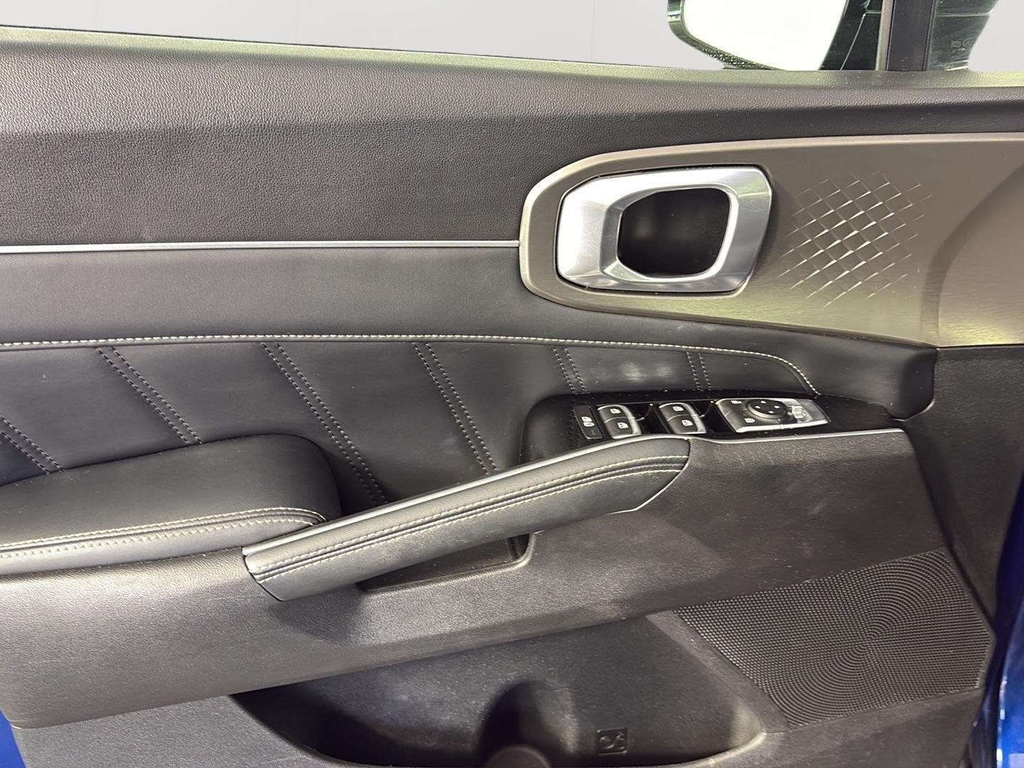 Used 2021 Sapphire Blue Kia SX image 26