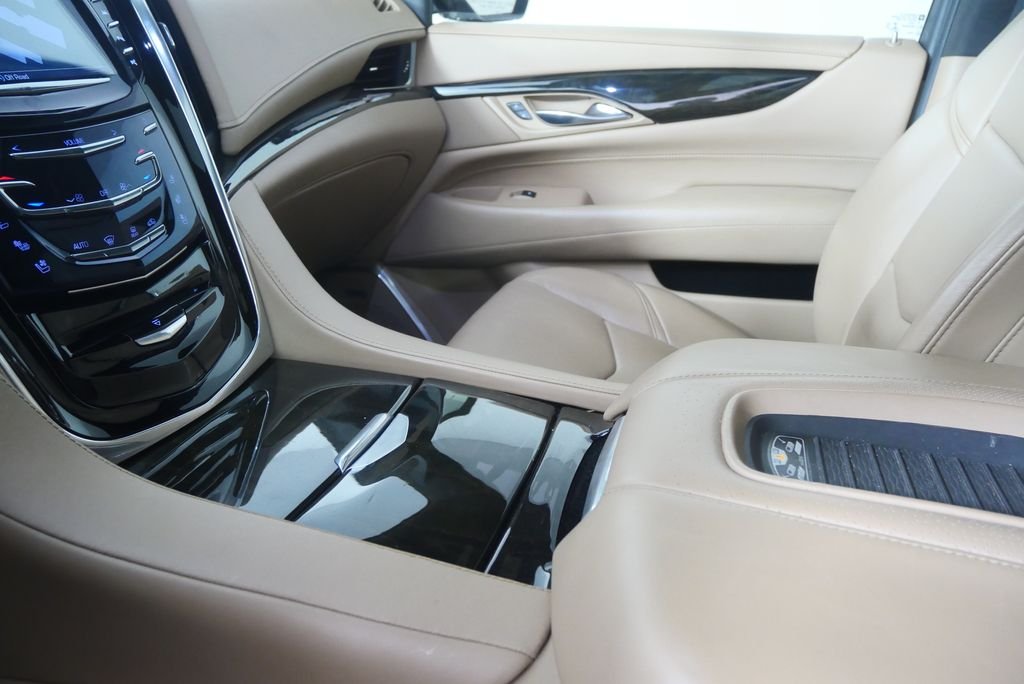 Used 2020 Crystal White Cadillac Platinum Edition image 23