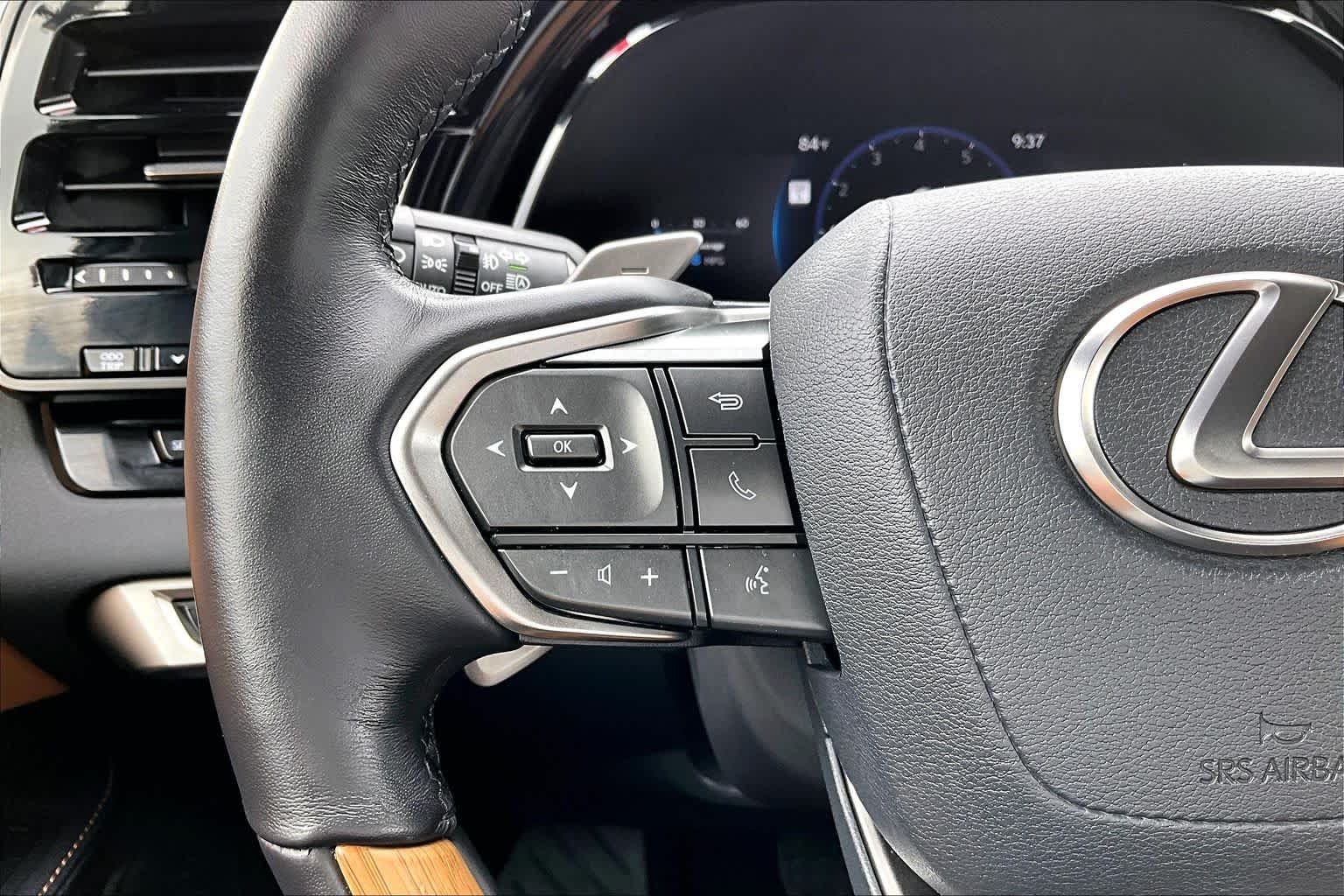 Used 2025 Nightfall Mica Lexus Premium image 24
