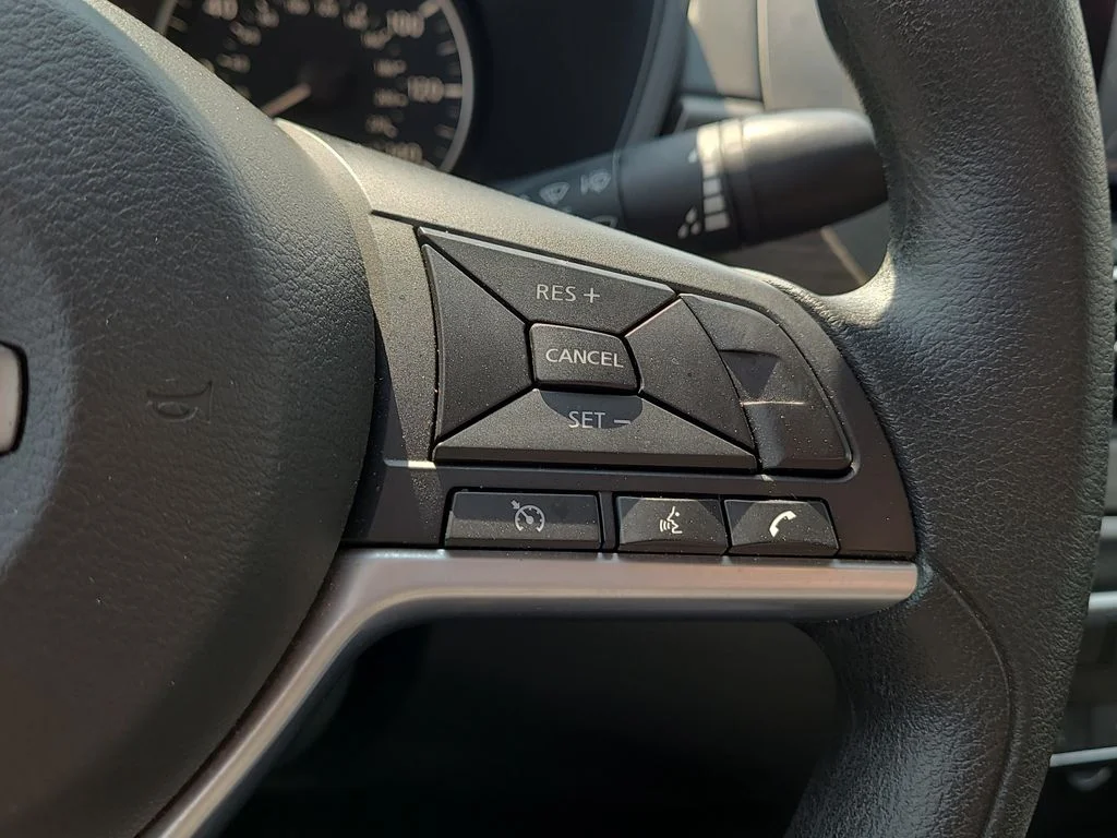 Used 2025 Black Nissan 2.5 SV image 26