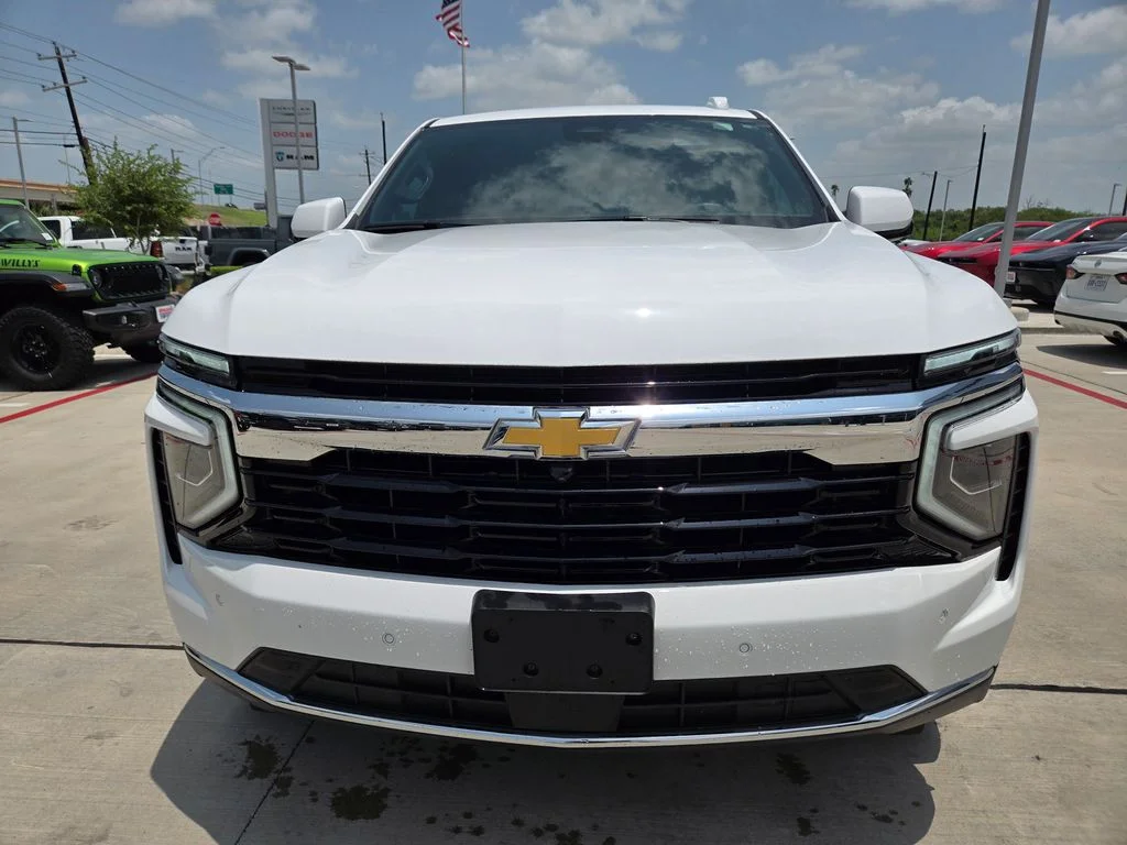 Used 2025 White Chevrolet LS image 8