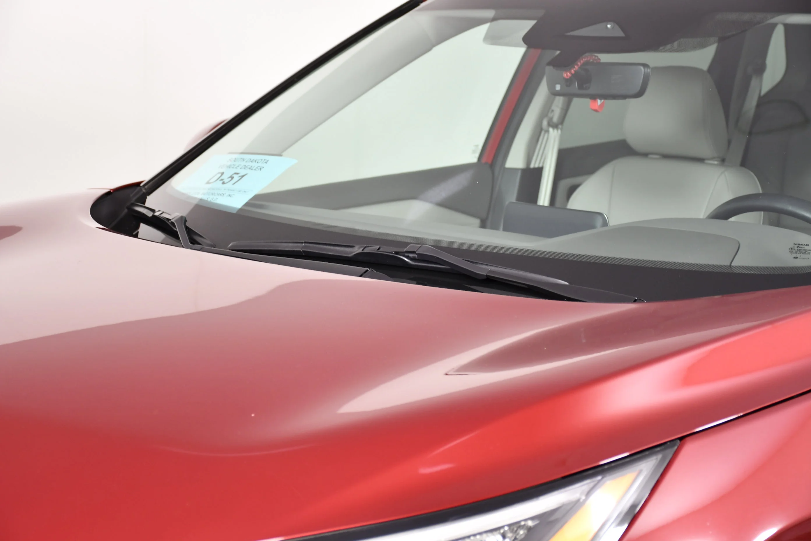 Used 2023 Scarlet Ember Tintcoat Nissan SL image 12