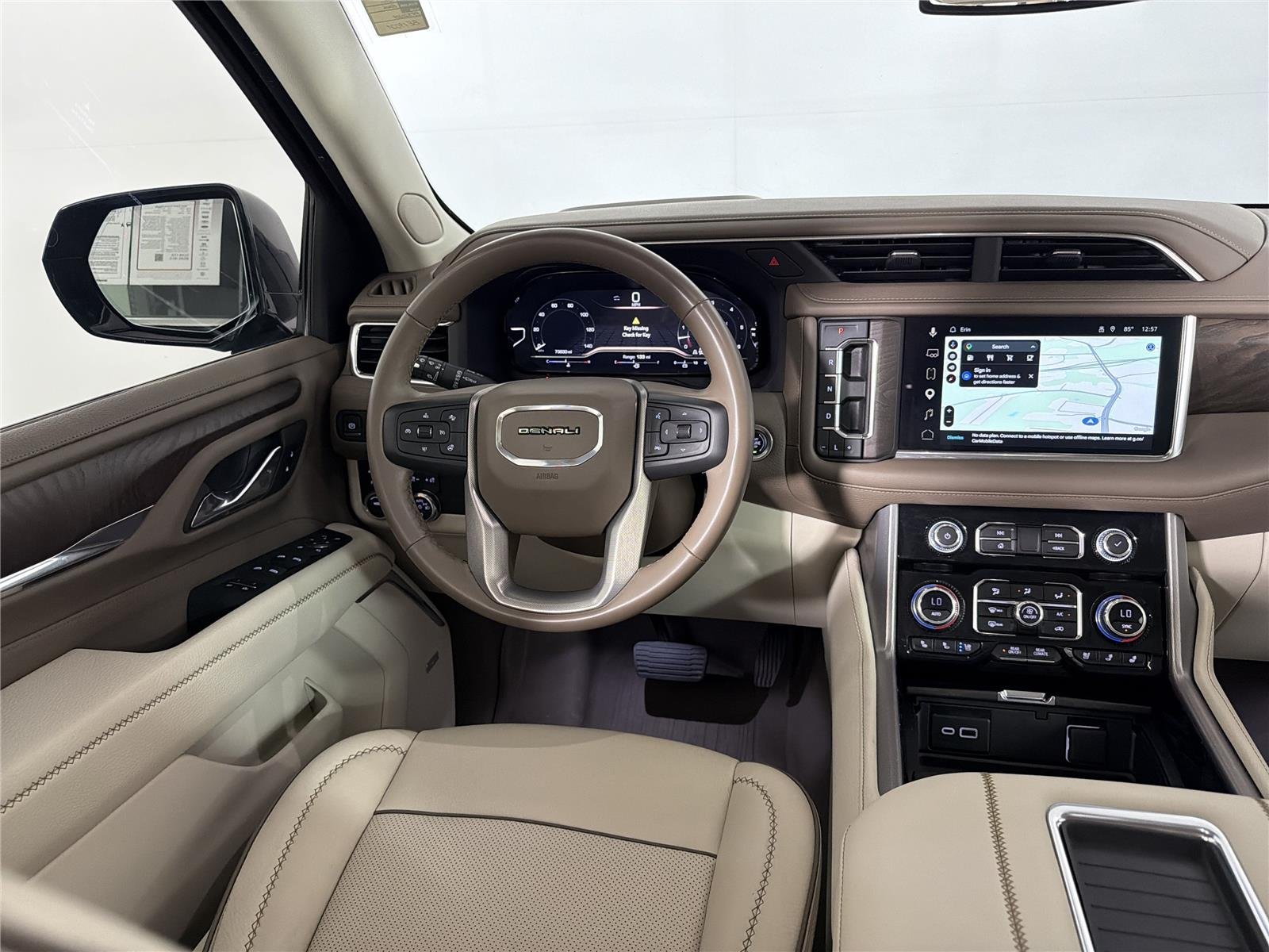 2023 GMC Yukon Denali - Photo 26