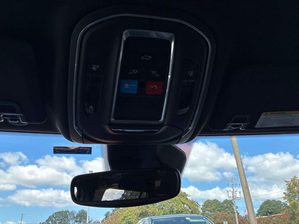 Used 2024 Red Jeep Altitude image 15
