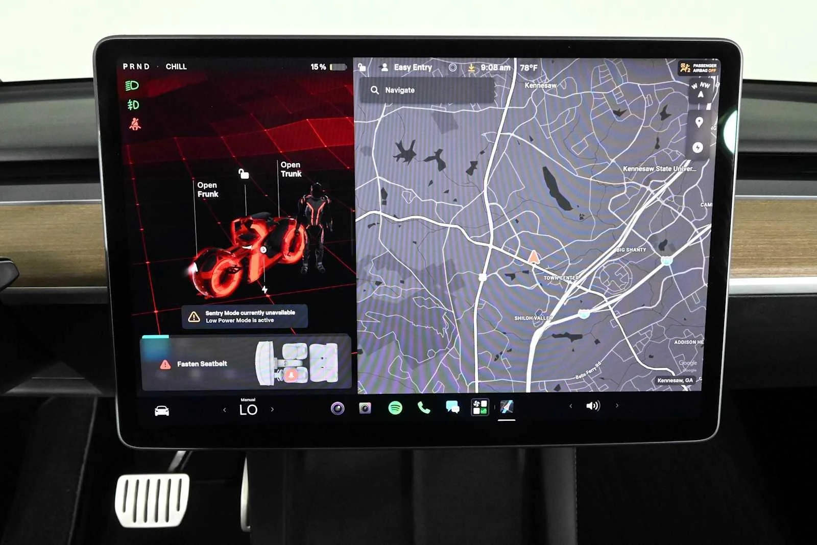Used 2022  Tesla Performance image 7