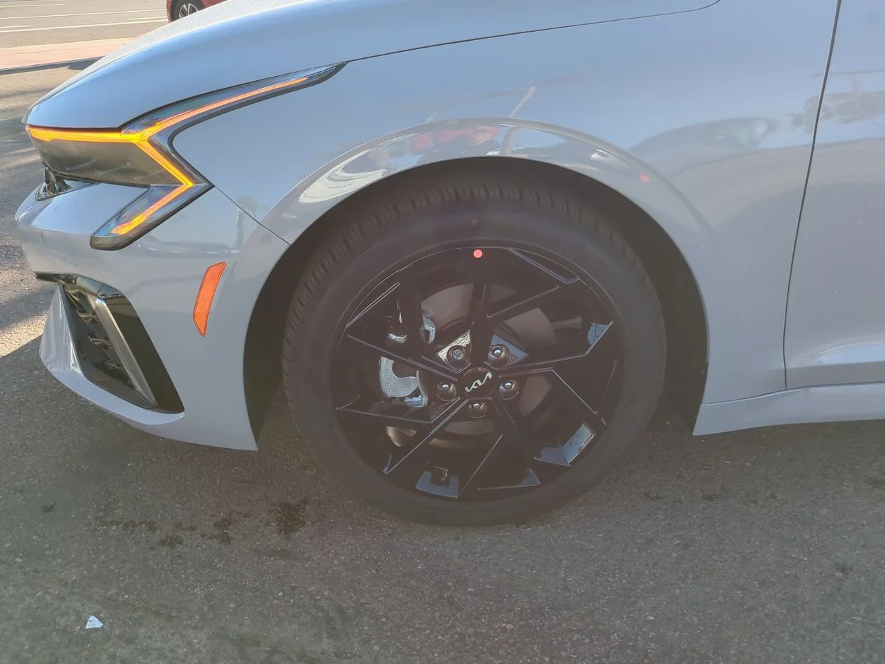 New 2026 Wolf Gray Kia GT-Line AWD image 31