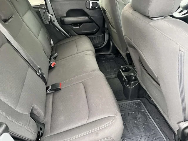 Used 2023 Gray Jeep Sahara image 21