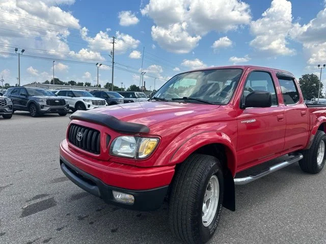 Used 2004 Radiant Red Toyota Base image 23