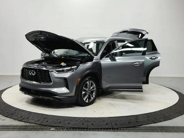 Used 2023 Gray INFINITI LUXE image 12